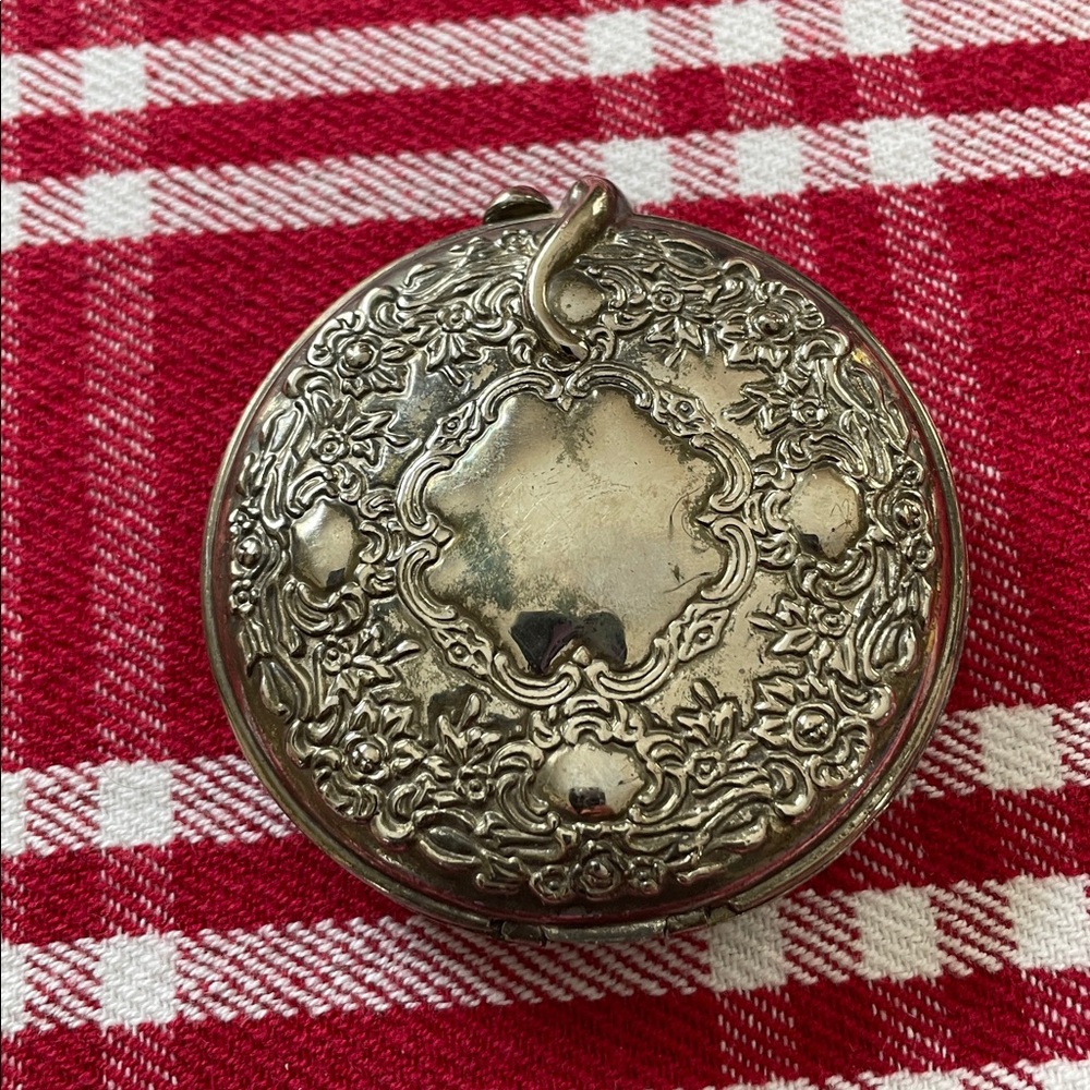 Silver Mirror compact